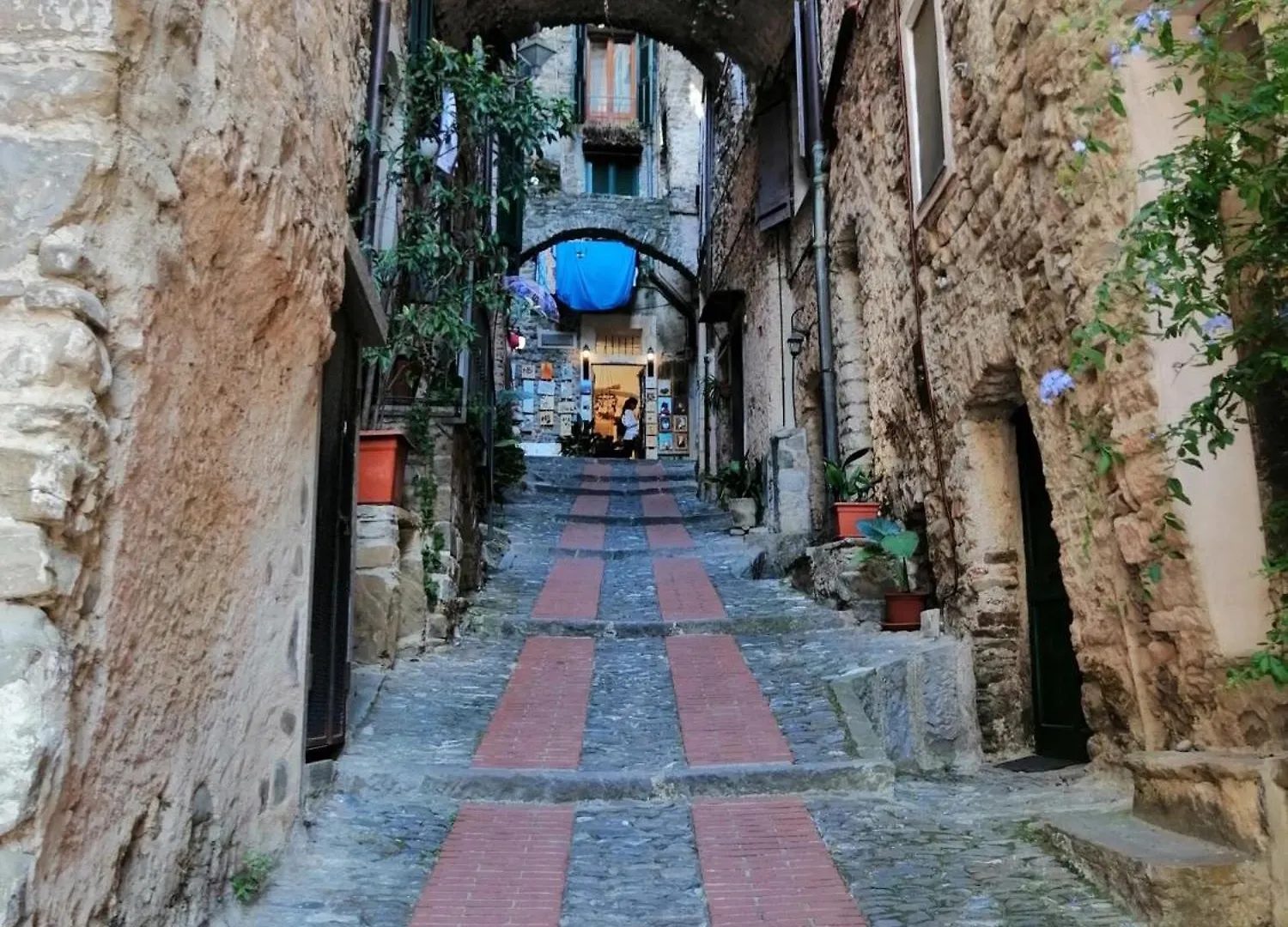 Apartment Stecado Caste - Dimora Storica Nel Cuore Del Paese Dolceacqua Italy